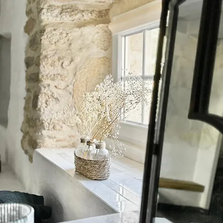 Manoir Medieval Art Deco - Logis Des 3 Artistes Sevremont Exterior photo