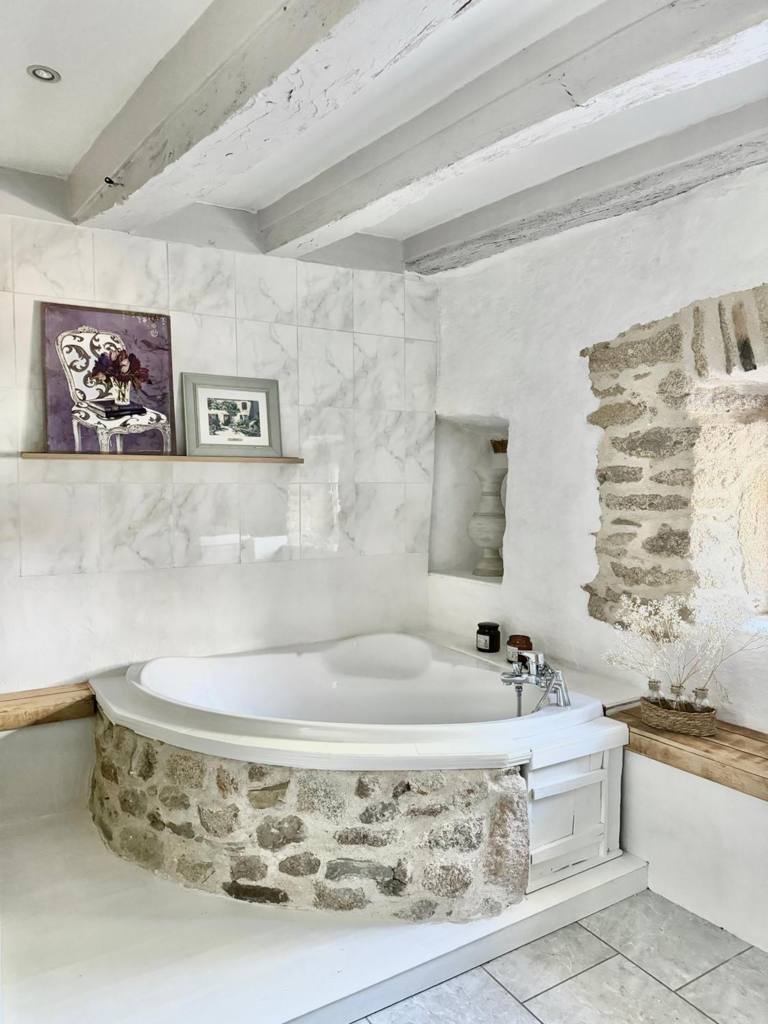 Manoir Medieval Art Deco - Logis Des 3 Artistes Holiday home *