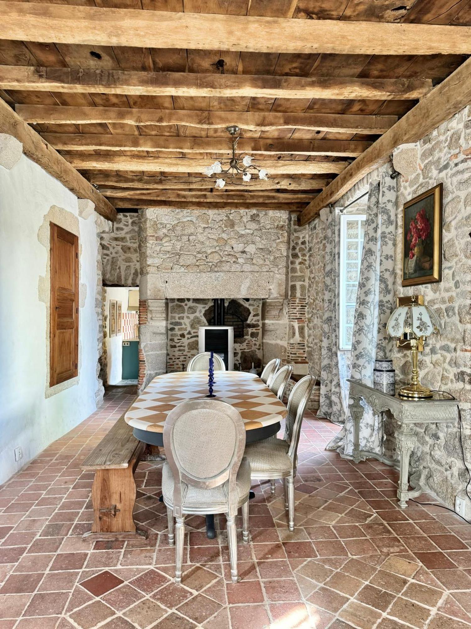 Holiday home Manoir Medieval Art Deco - Logis Des 3 Artistes